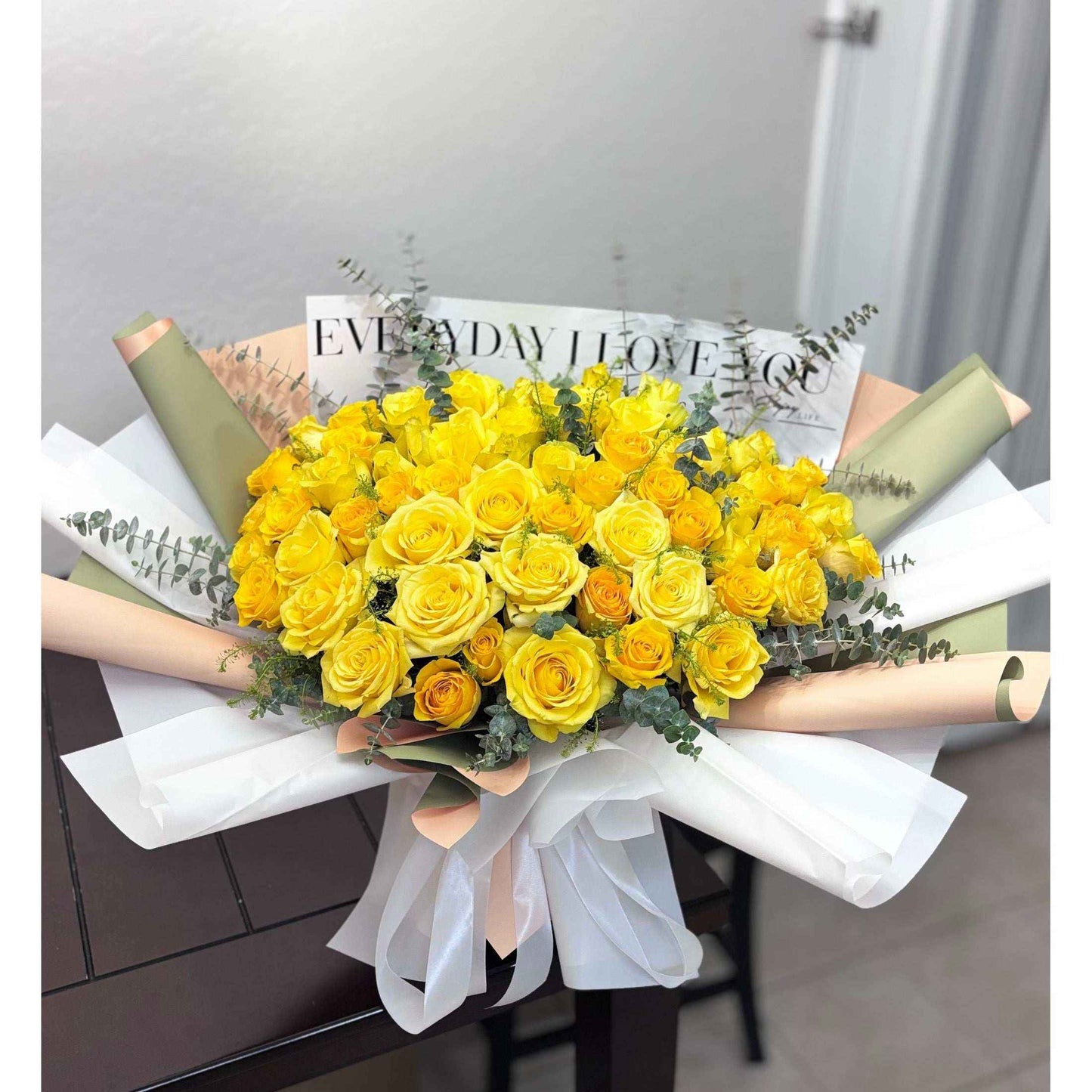 Mellow Yellow - Flowery
