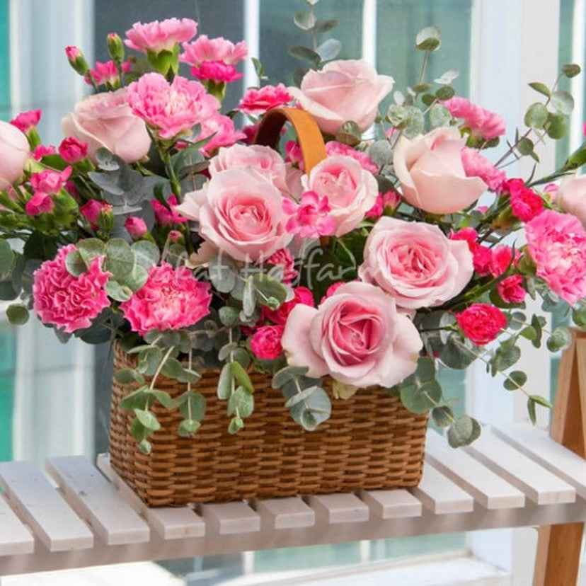 Designer's Choice Arrangement Basket Design Standard - Flowery
