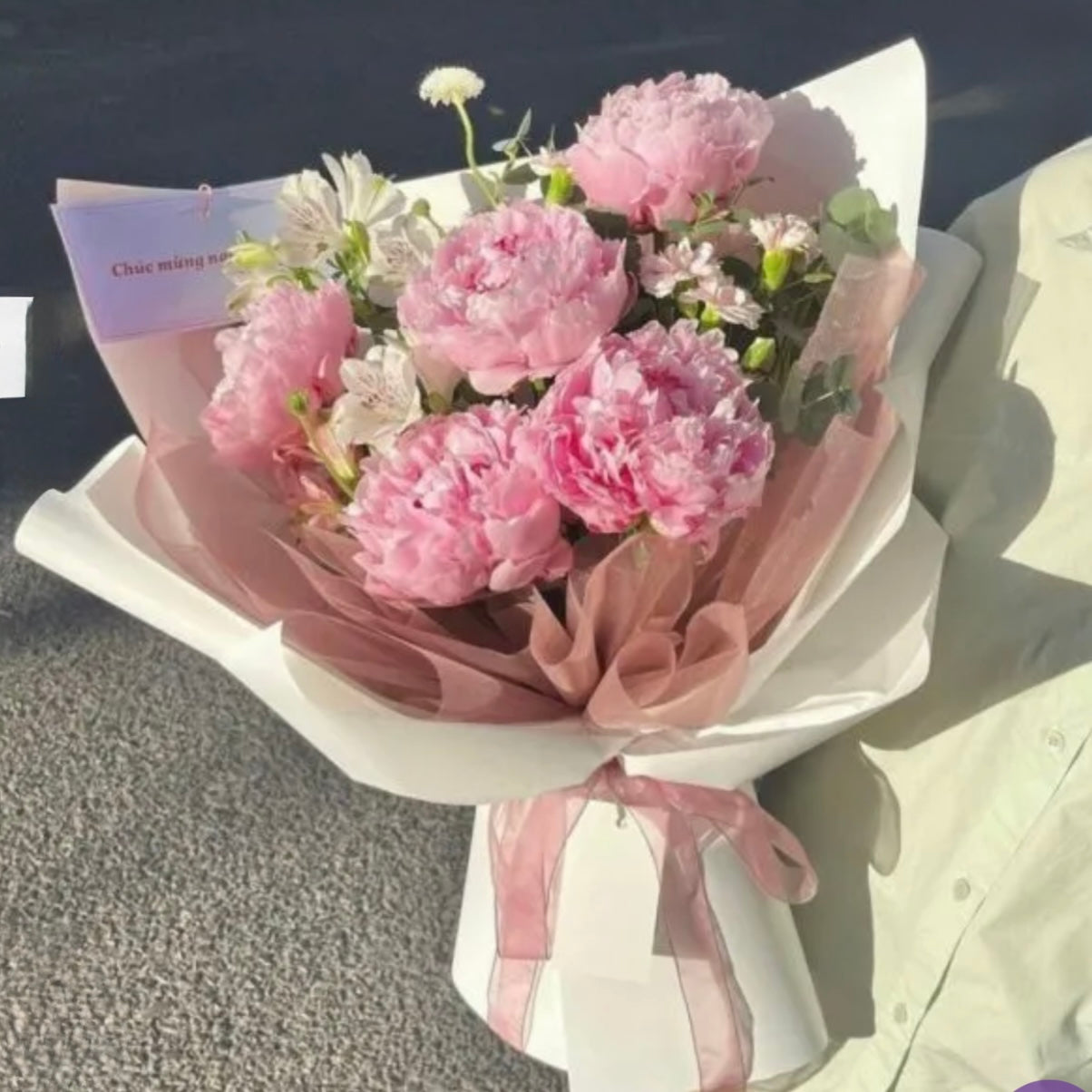 Pretty In Peonies - Flowery