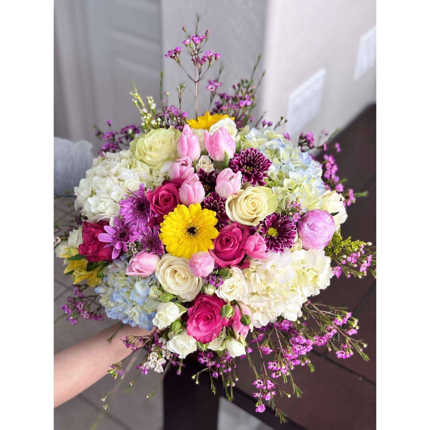 Designer's Choice Arrangement - Flowery