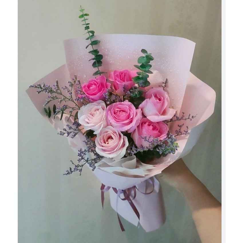 Designer's Choice Arrangement Bouquet Style Small - Flowery