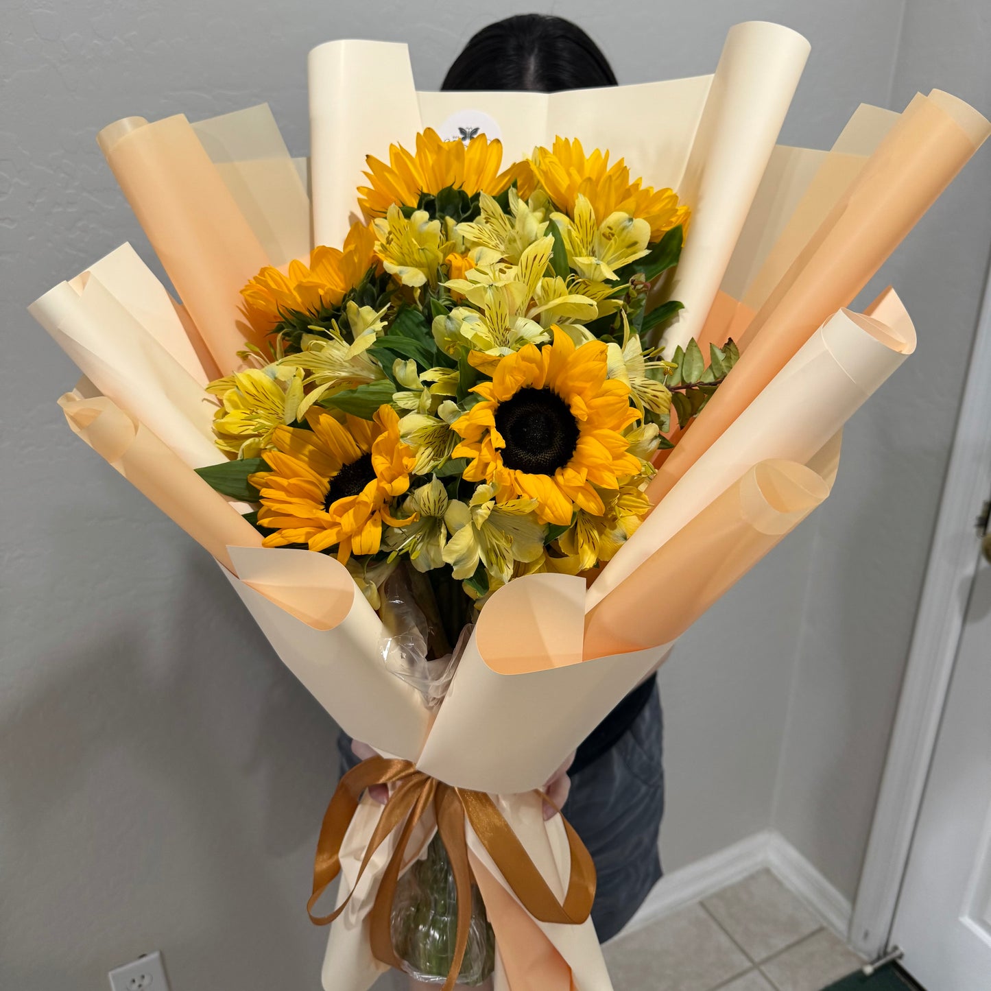 Sunny - Flowery