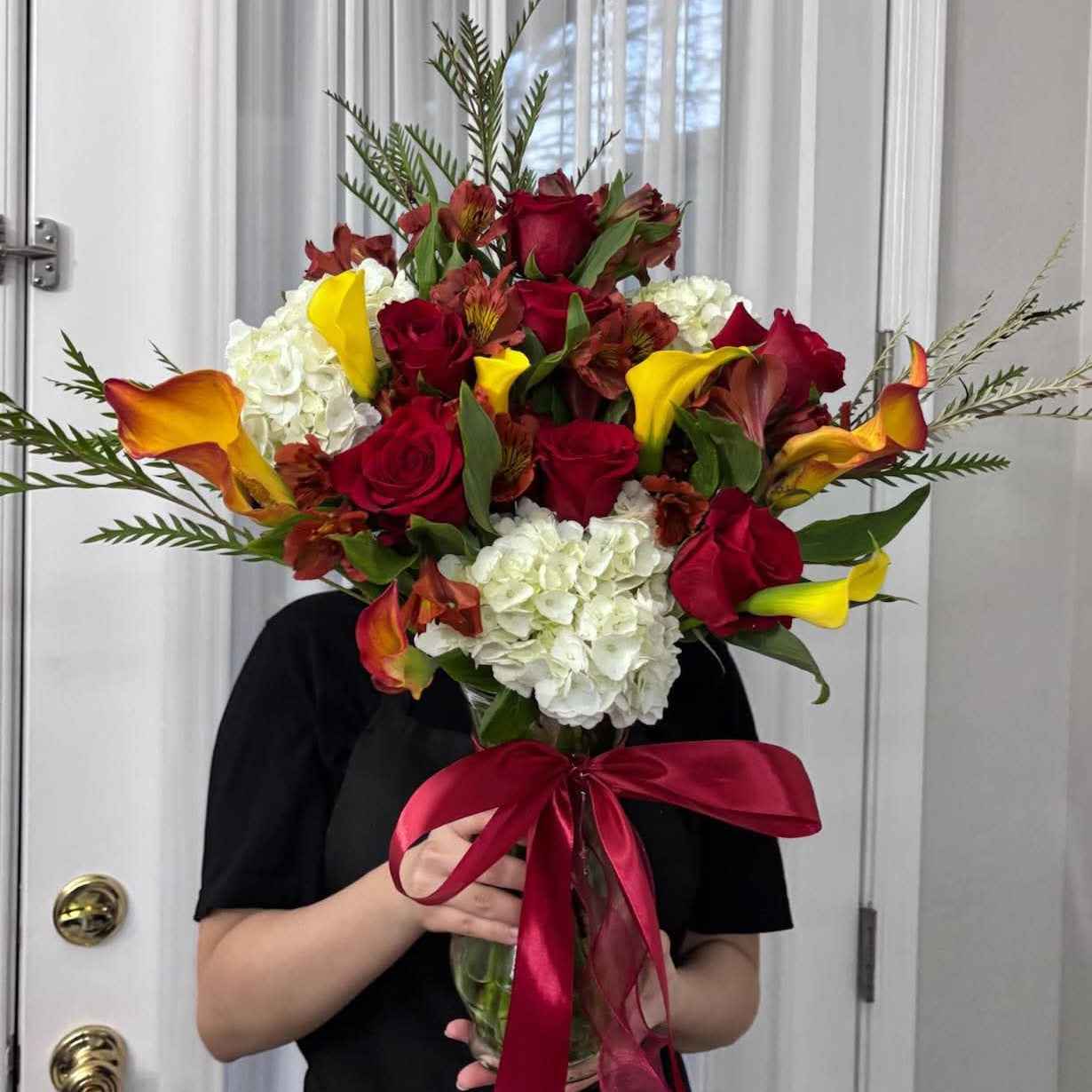 Love Classic Calla Lilies - Flowery
