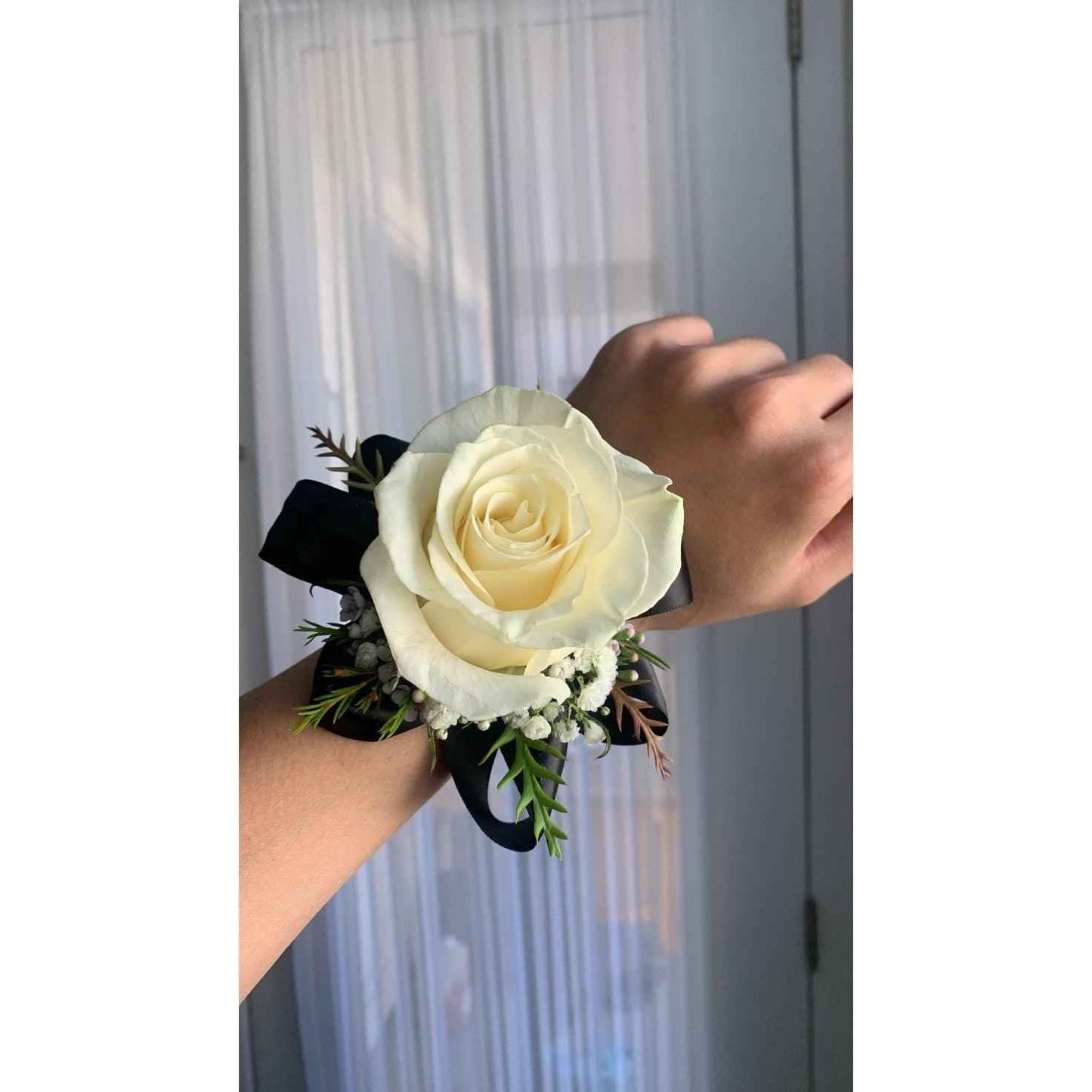 Single Rose Corsage - Flowery
