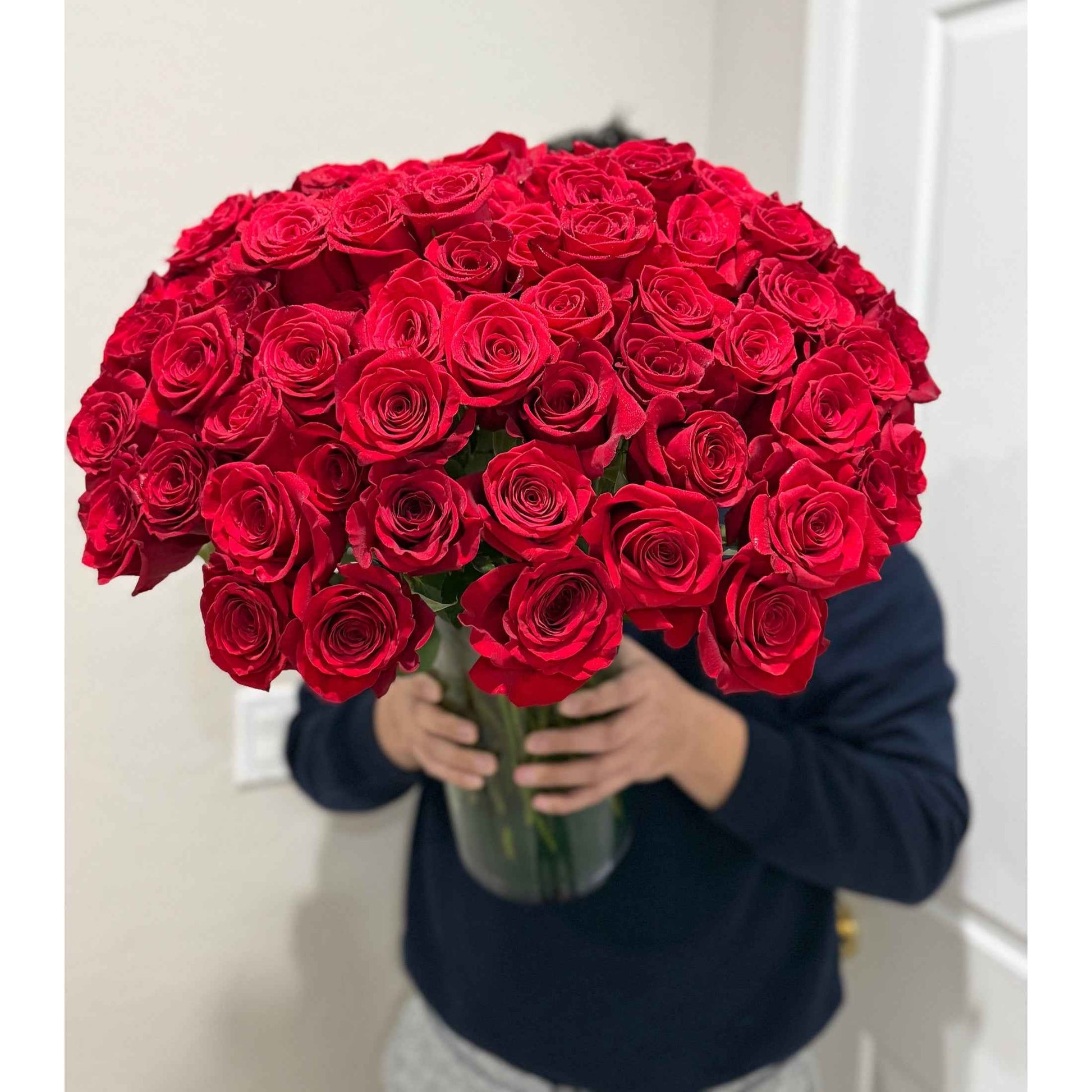 Kiss of Roses - Flowery
